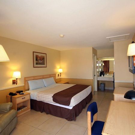 Edinburg Executive Inn Luaran gambar