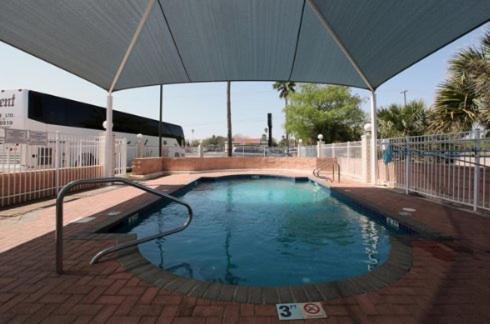 Edinburg Executive Inn Luaran gambar