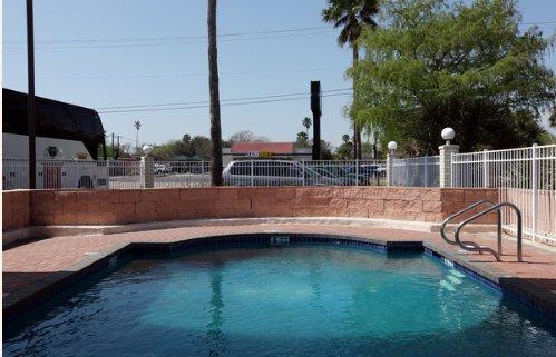 Edinburg Executive Inn Luaran gambar