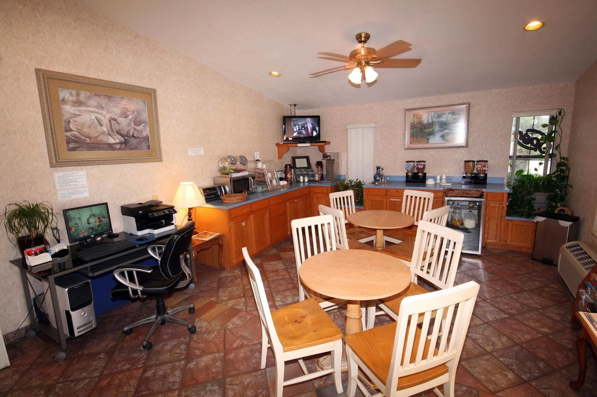 Edinburg Executive Inn Luaran gambar